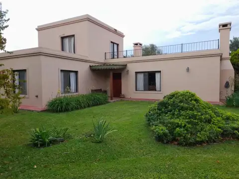 Muy linda casa amoblada en alquiler en  Los Alcanfores