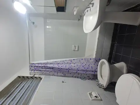 DEPARTAMENTO MONOAMBIENTE 1 CUADRA HOSPITAL ITALIANO