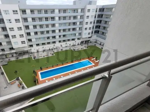 Departamento en Alquiler con 1 cocheras