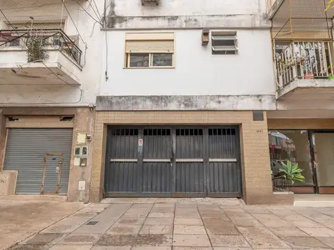 VENTA COCHERA VERSALLES