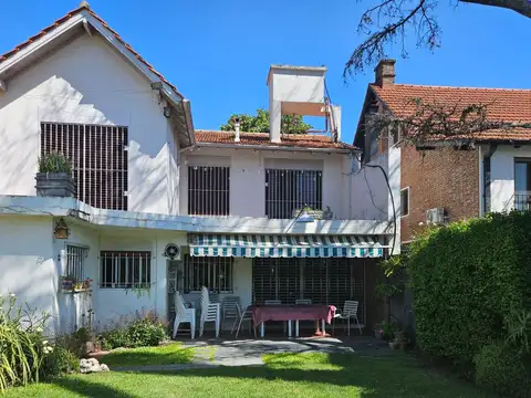 Venta Casa 7 ambientes San Isidro, con jardín, y garage