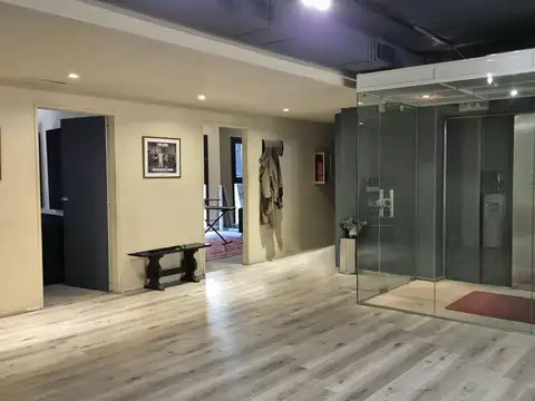 Alquiler en oficina en Retiro 155 M2 