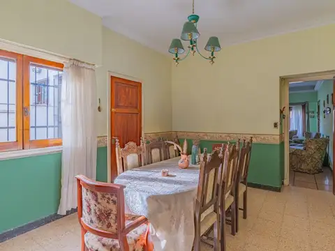 Casa en Venta con 1 cochera
