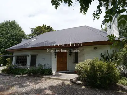 Casa tipo chalet 3 ambientes en venta country San Diego con pileta