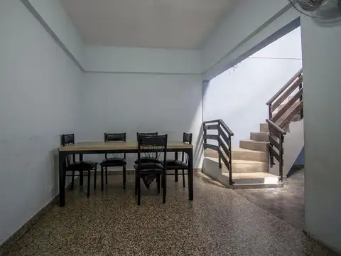 Depto Tipo Casa en Venta de 6 ambientes