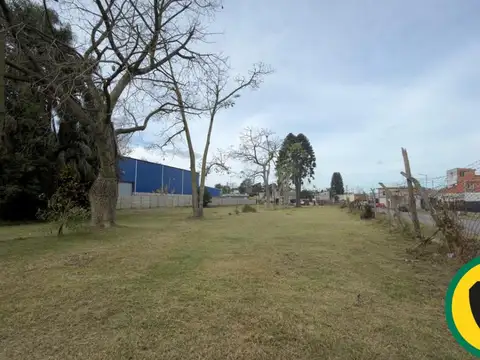 Av. Ricardo Balbin  al 5000