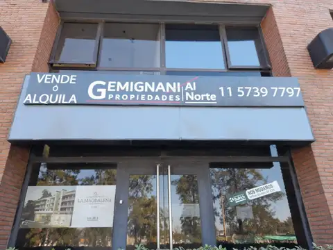 Oficina en Venta con 4 cocheras