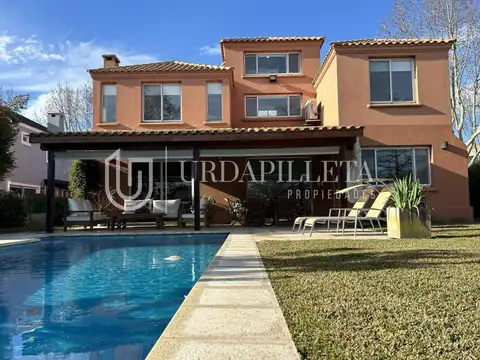 Casa 2 plantas- Ayres de Pilar-Urdapilleta Propiedades
