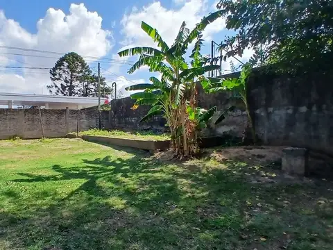 VENTA TERRENO CRUCE CASTELAR MORENO 360m2 