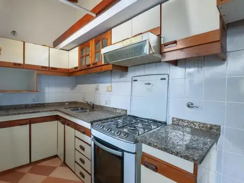 Casa en Venta en Temperley, USD 145.000