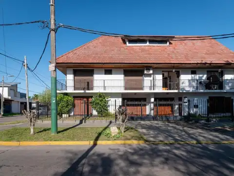 Casa triplex 5 ambientes APTO CRÉDITO temperley