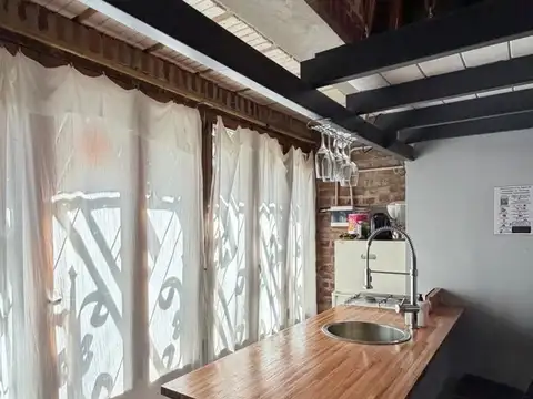 Depto Tipo Casa 2 ambientes con 1 baño