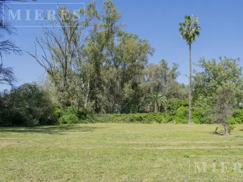 Casa  en venta a refaccionar en calle Blas Parera en Ing. Maschwitz