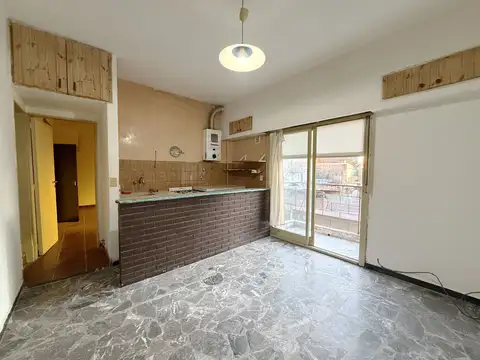 L. Medina 2000, Piso 2
