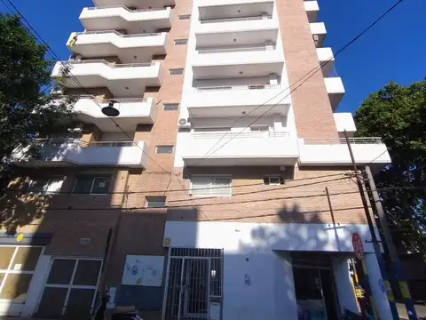 Monoambiente con vista parcial al Rio