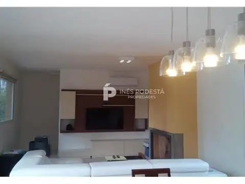 Casa en Alquiler de 3 dormitorios