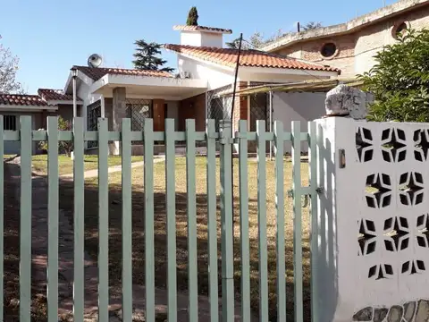 Casa en Venta con 1 cochera