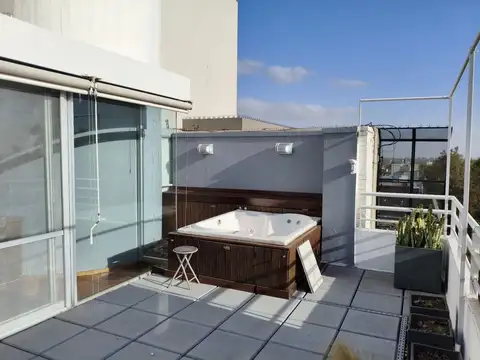 Departamento en Alquiler de 6 ambientes