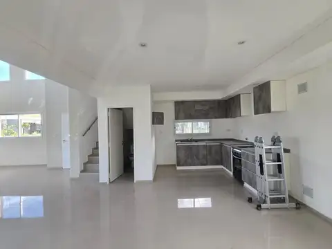 Casa en Venta en Countries y Barrios Cerrados en Pilar, USD 172.000