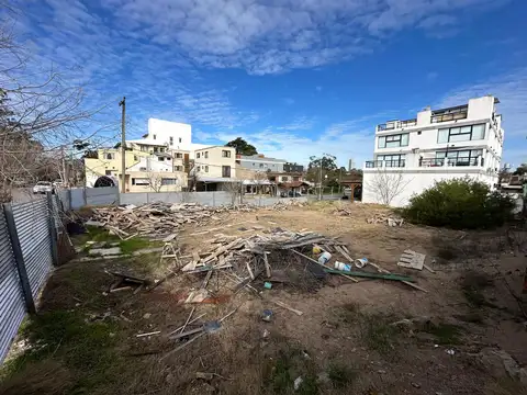 Terreno Comercial Multifamiliar en venta en Pinamar