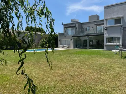 Casa en Alquiler en Haras Santa Maria, Countries y Barrios Cerrados en Escobar