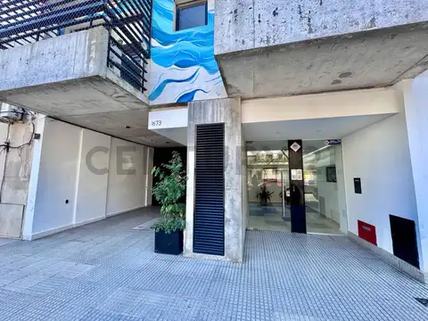 VENTA MONOAMBIENTE CON PATIO Y BALCÓN EN CABALLITO