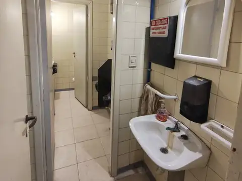 Local en Alquiler Via Púb.