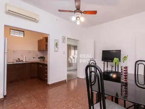 Venta Ph tipo casa 4 ambientes. Apto credito. Temperley