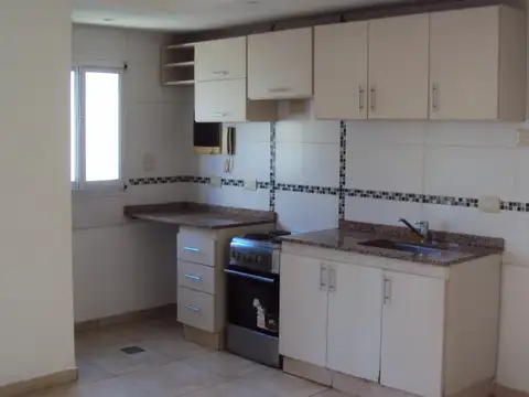 Departamento en Alquiler en Castelar, $ 500.000