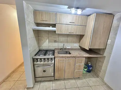 Venta departamento 2 ambientes cochera cubierta
