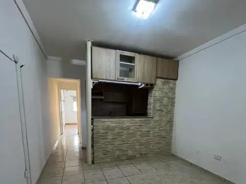 Venta departamento 2 ambientes cochera cubierta