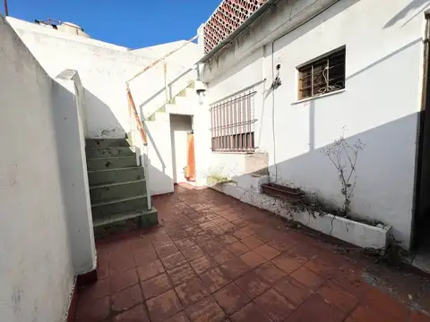 Depto Tipo Casa 3 ambientes con 2 baños