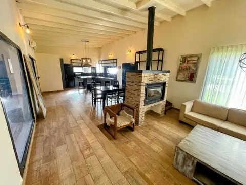 VENTA CASA 4 AMB. BCA. DE SAN BENITO, FINANCIA !