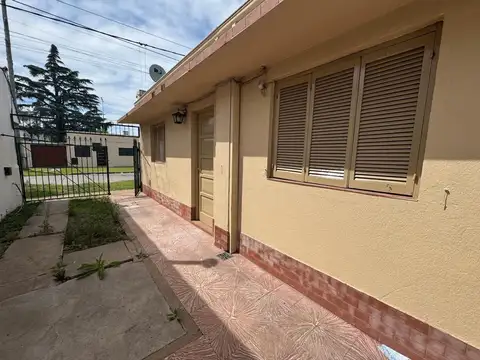 67 e/ 149 y 150  n 2711 UF 4