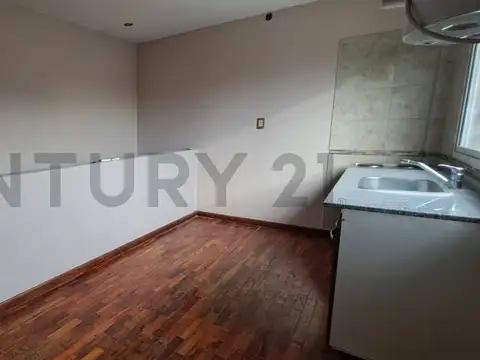 29 y 72 1900, Piso 1