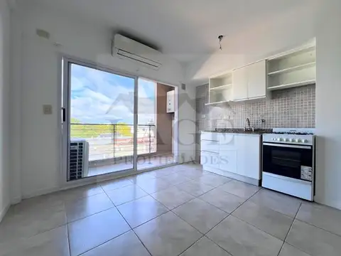 MONOAMBIENTE AL CONTRAFRENTE C/BALCON 33 M²