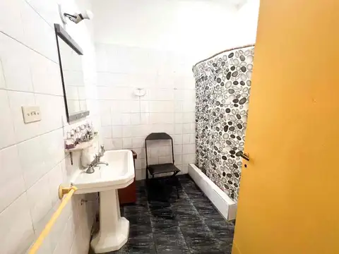 CASA 2 DORMITORIOS EN VENTA BARRIO INDUSTRIAL