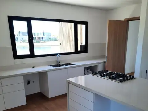 Casa en Alquiler A Estrenar