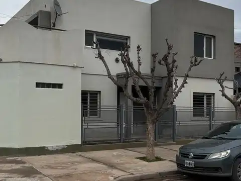ALQUILER CASA  3 DORMITORIOS - FERNANDEZ ORO - RIO NEGRO