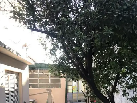 Terreno de 337 mts2 a la venta en excelente zona de Lanus!