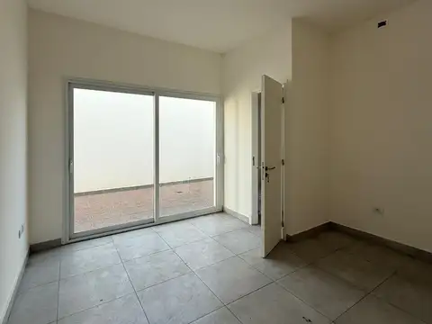 Patricios esquina Constitucion 100