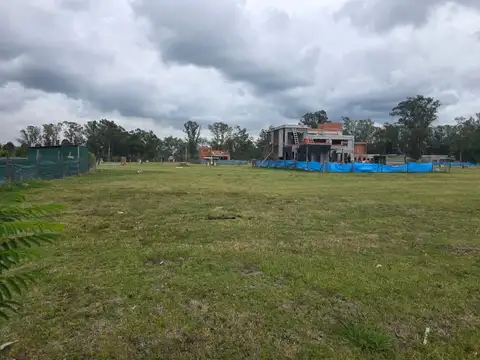 Lote en venta en el Barrio Santa Sofia Pilar del Este