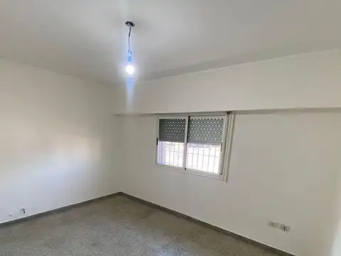 Depto Tipo Casa en Venta en Tolosa, USD 45.000