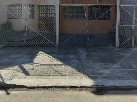 Casa 5 amb fdo/lib c/coch Villa Adelina San Isidro