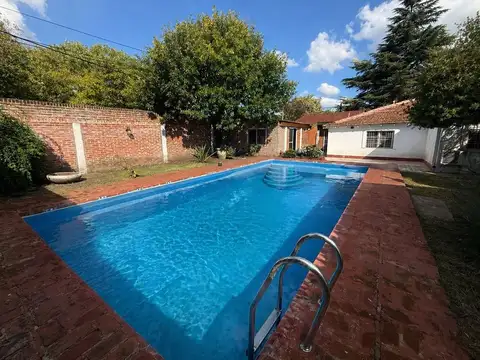 VENTA CASA 4 AMB CIUDAD EVITA PILETA APT CREDITO