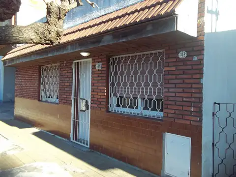 EXCENTE CASA PH EN VENTA EN MORON SUR