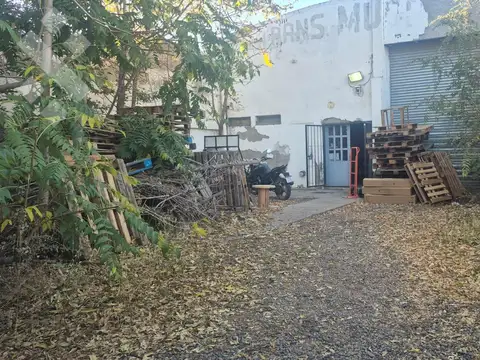 VENTA GALPON COMERCIAL 200m2  - CENTRO NEUQUEN