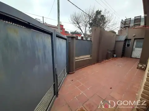 Depto Tipo Casa 4 ambientes con 1 baño