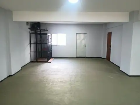 Oficina en Alquiler 50 años