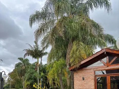 Casa en Venta con 7 cocheras